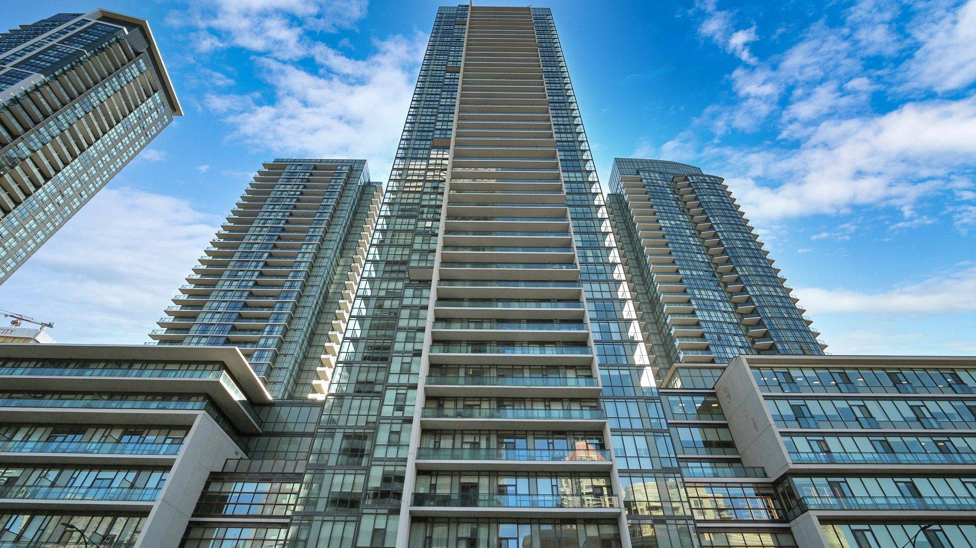 Mississauga, ON L5B 0E9,4070 Confederation Pkwy #1803