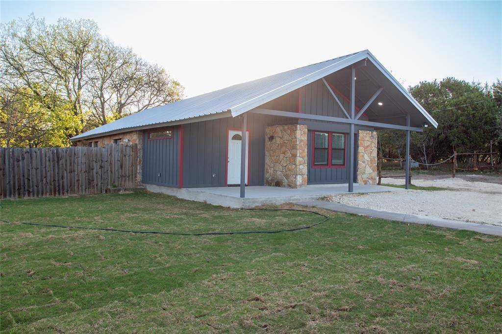 Nemo, TX 76070,1378 County Road 406