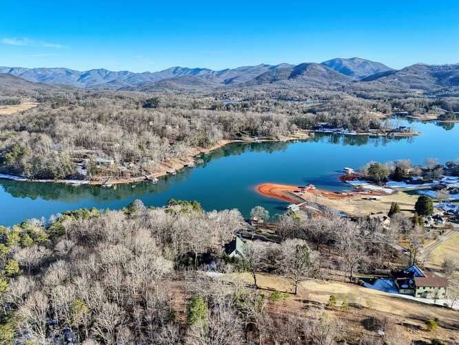 Hayesville, NC 28904,67 Ashe Point Drive