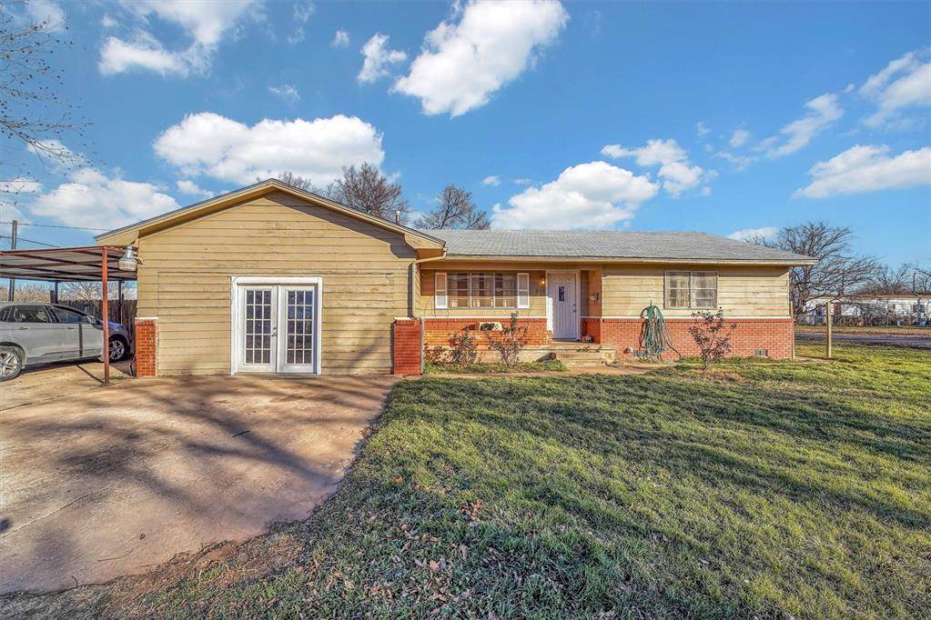 Frederick, OK 73542,823 S 14th Street