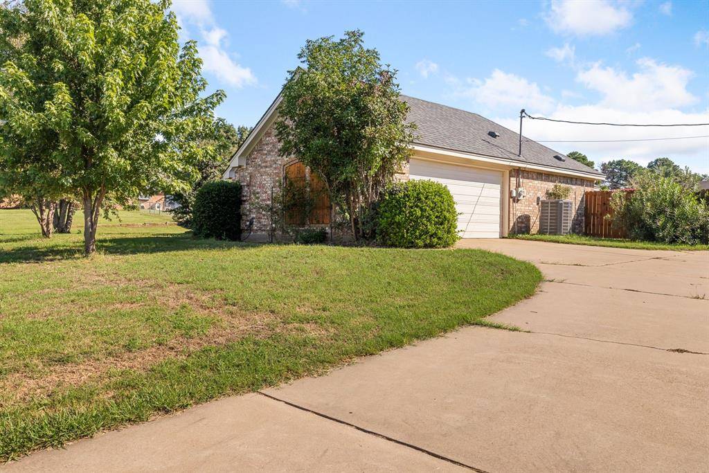 Burleson, TX 76028,2609 Castle Road