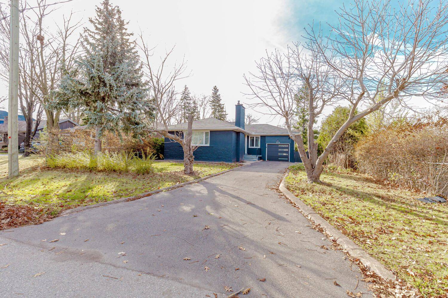 Oakville, ON L6K 2K8,334 Burton RD #BSMT