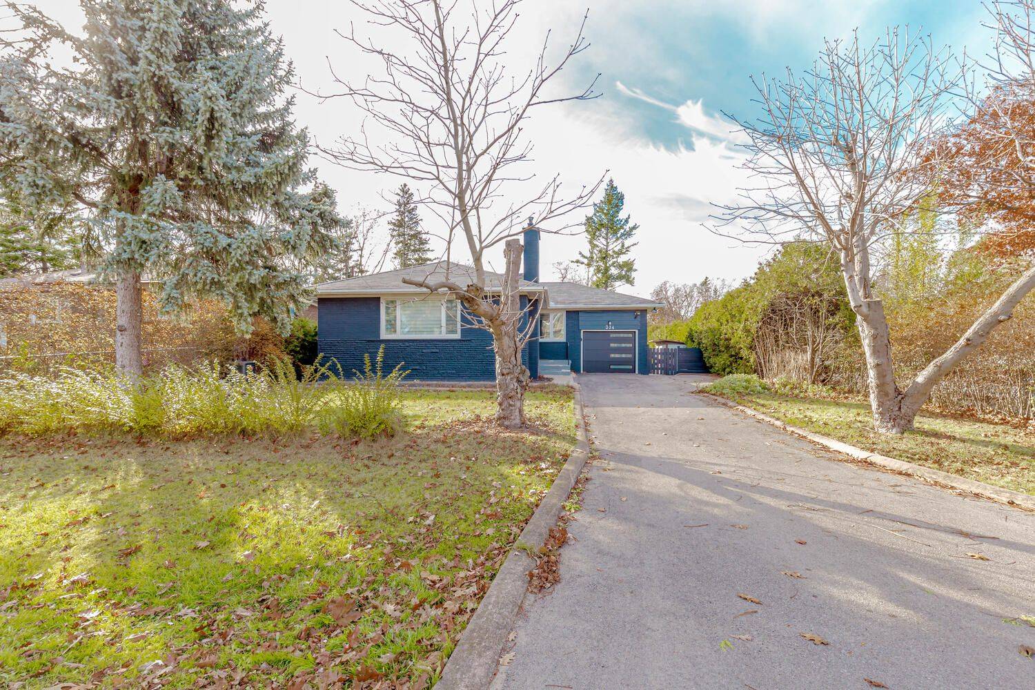 Oakville, ON L6K 2K8,334 Burton RD #BSMT