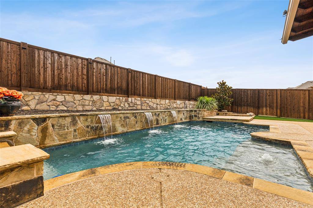 Prosper, TX 75078,711 Buffalo Springs Drive