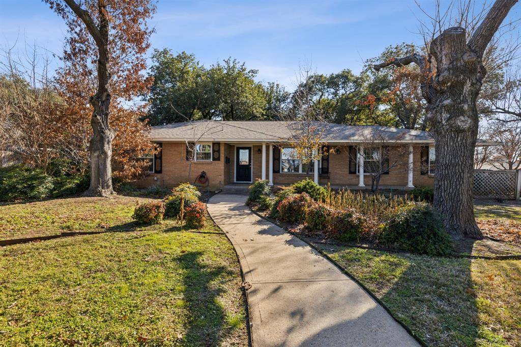 Dallas, TX 75229,3930 Walnut Hill Lane