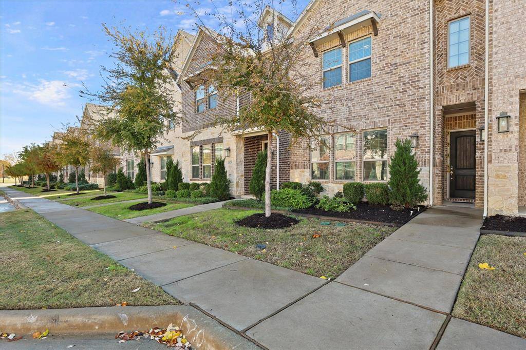 Farmers Branch, TX 75234,1520 Windermere Way