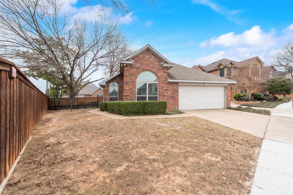 Bedford, TX 76021,1220 Royal Crescent Drive