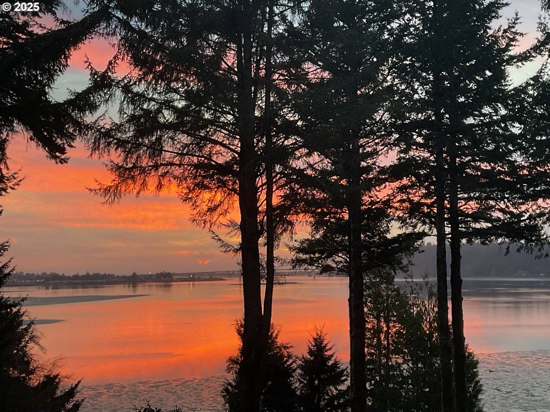 Waldport, OR 97394,2846 N BAYVIEW RD
