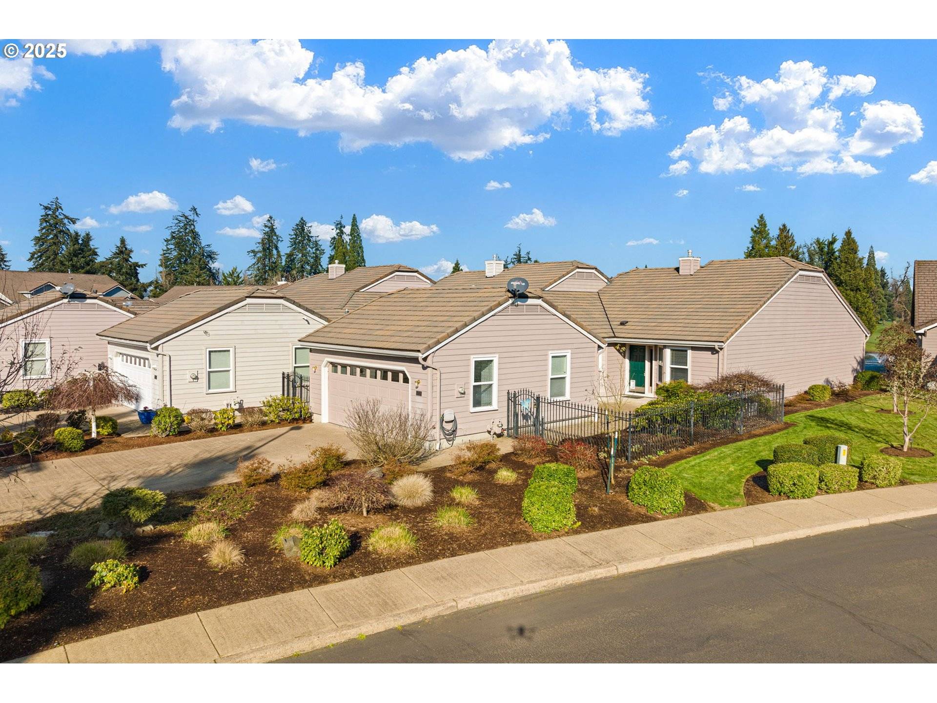 Creswell, OR 97426,270 MAGNOLIA DR