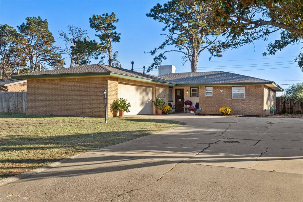 Weatherford, OK 73096,1506 Pine Street