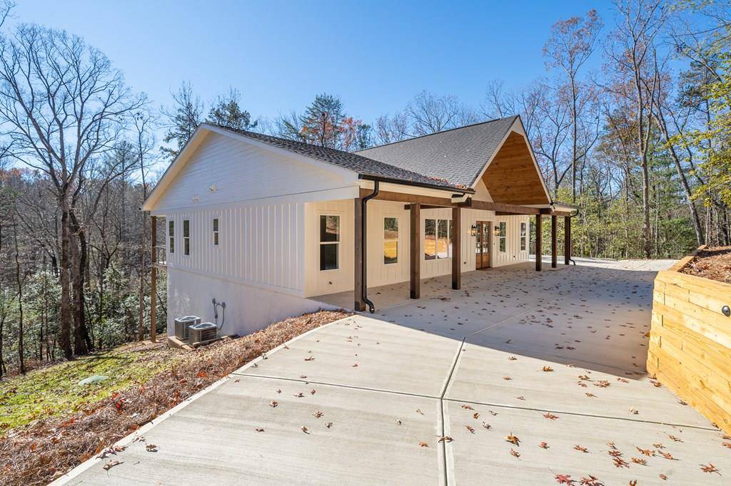 Ellijay, GA 30540,289 Scott Hollow Road