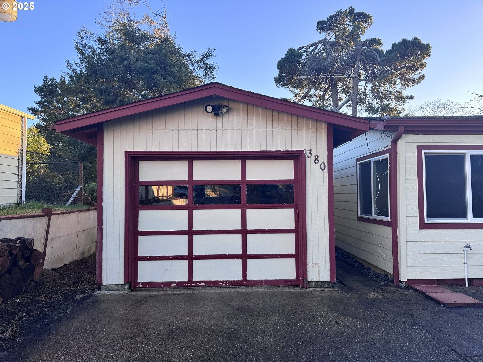 Florence, OR 97439,380 LEELO CT