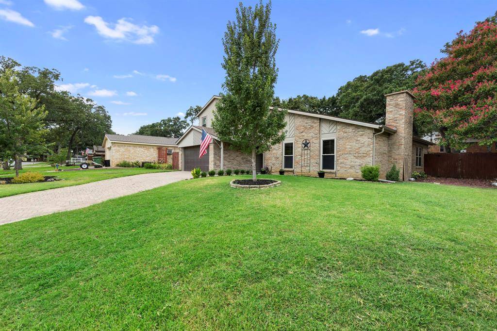 Grapevine, TX 76051,2335 Robin Court