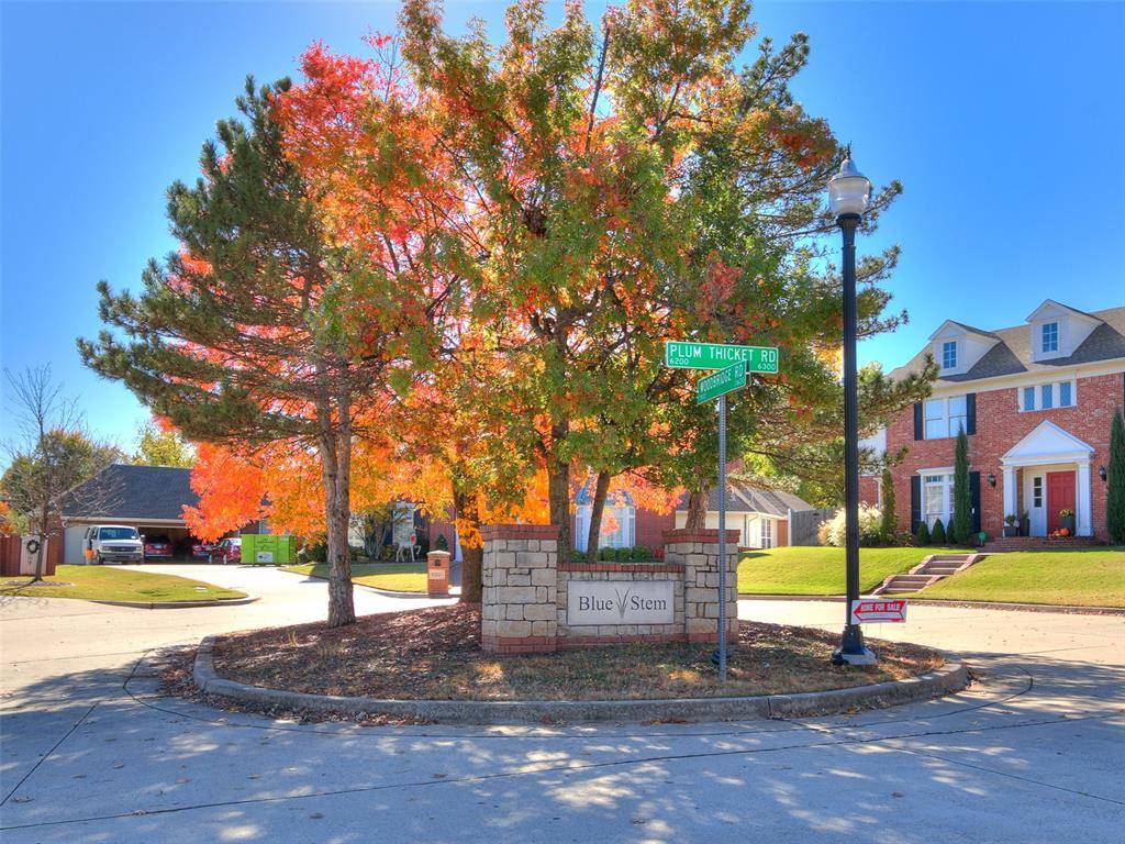 Oklahoma City, OK 73162,11501 Plum Thicket Place