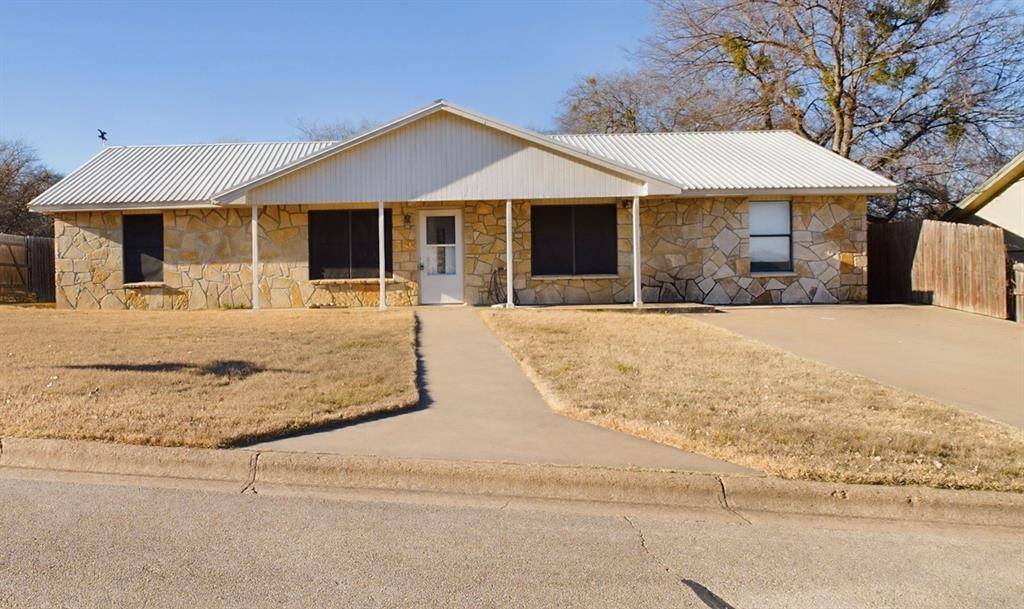 Granbury, TX 76048,1432 W Torrey Street