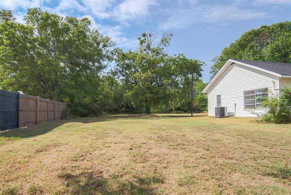 Bonham, TX 75418,501 Allen Avenue