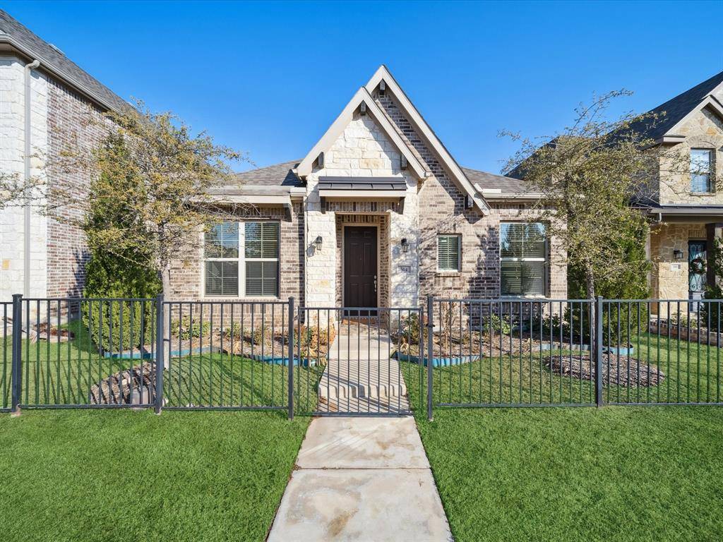 Euless, TX 76040,314 Park Drive