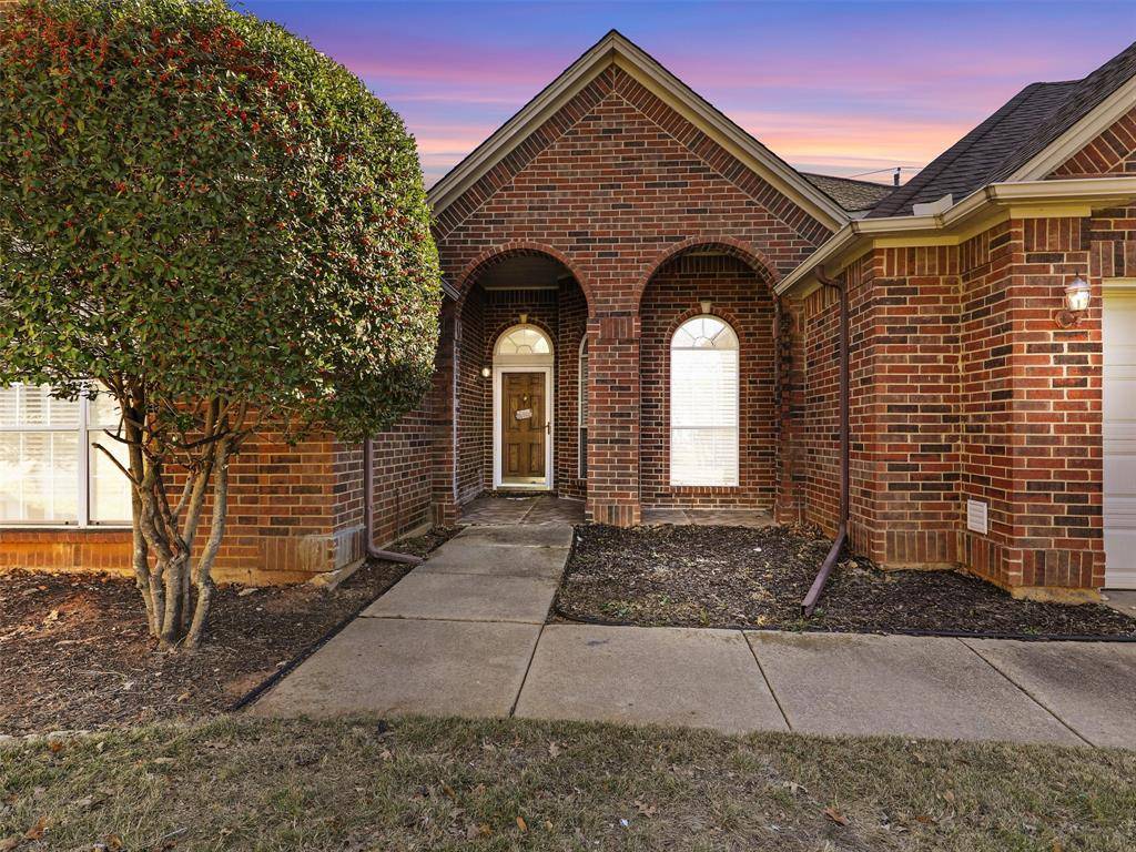 Grapevine, TX 76051,5317 Shadow Glen Drive