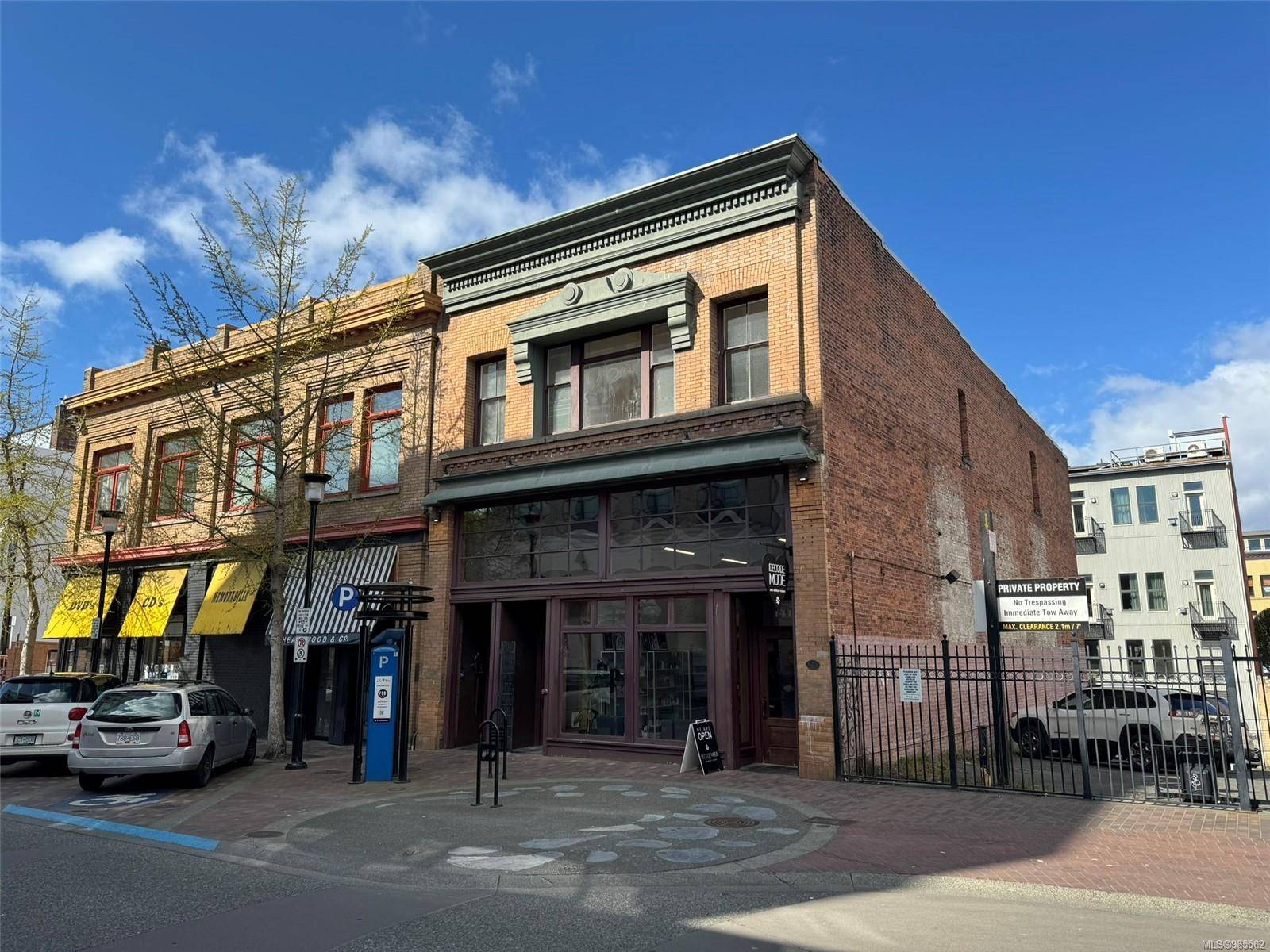 Victoria, BC V8W 2B1,1410 Broad St