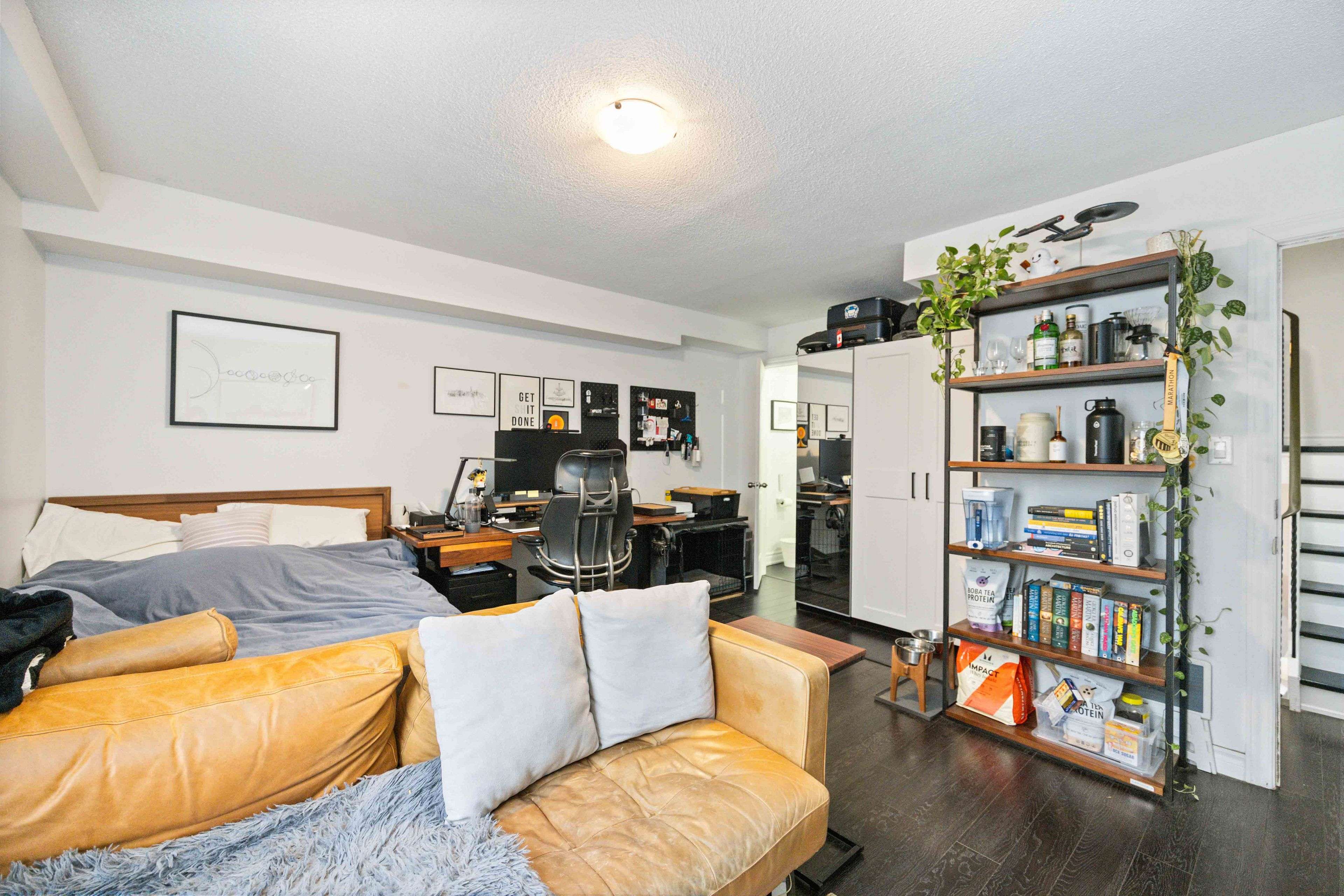 Toronto C01, ON M6J 3P9,88 Stanley TER