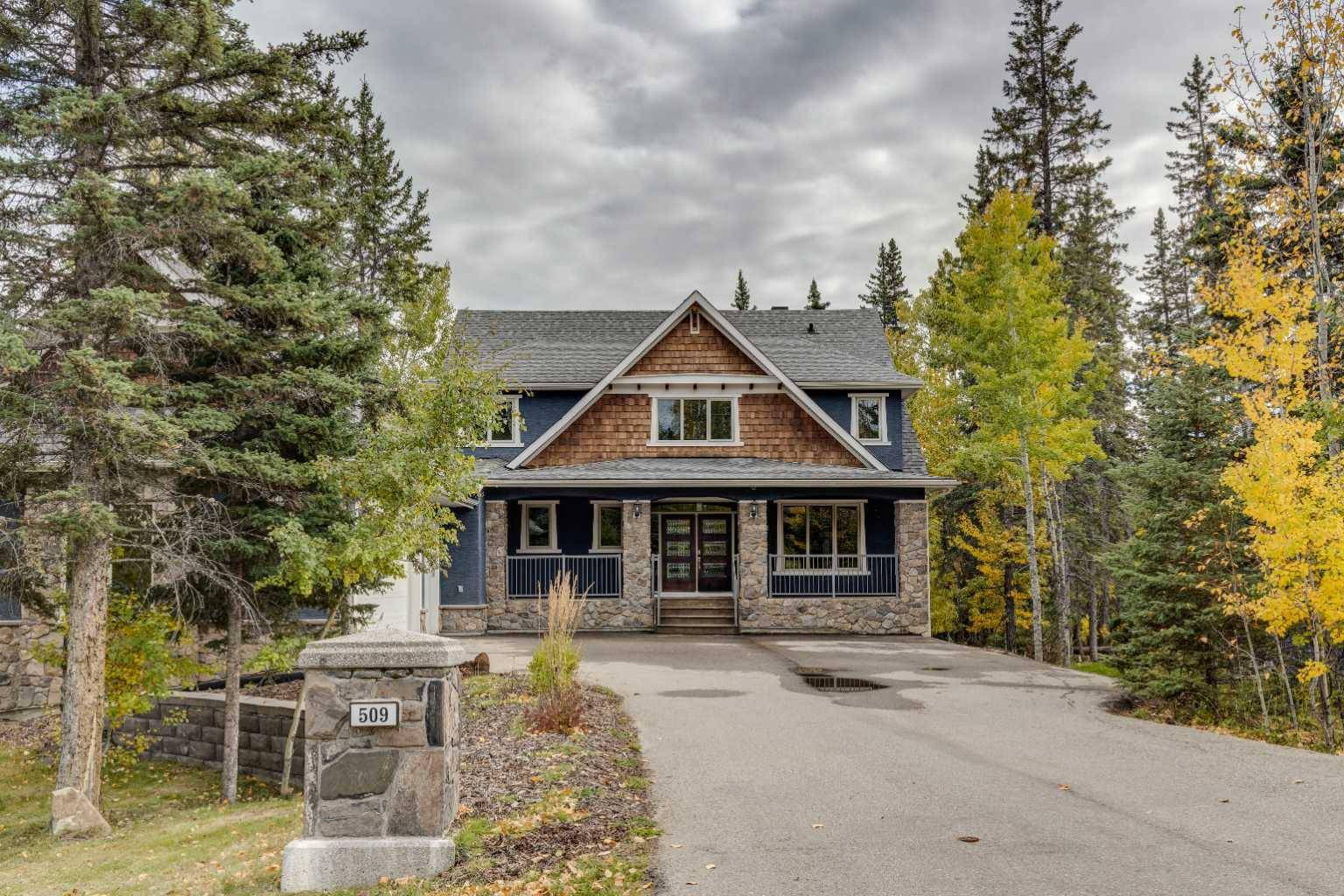 Priddis Greens, AB T0L 1W0,509 Hawk's Nest LN