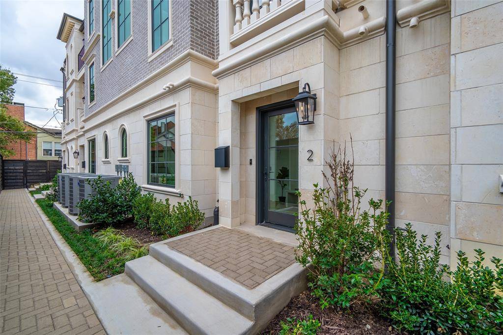 University Park, TX 75205,4525 Emerson Avenue #2