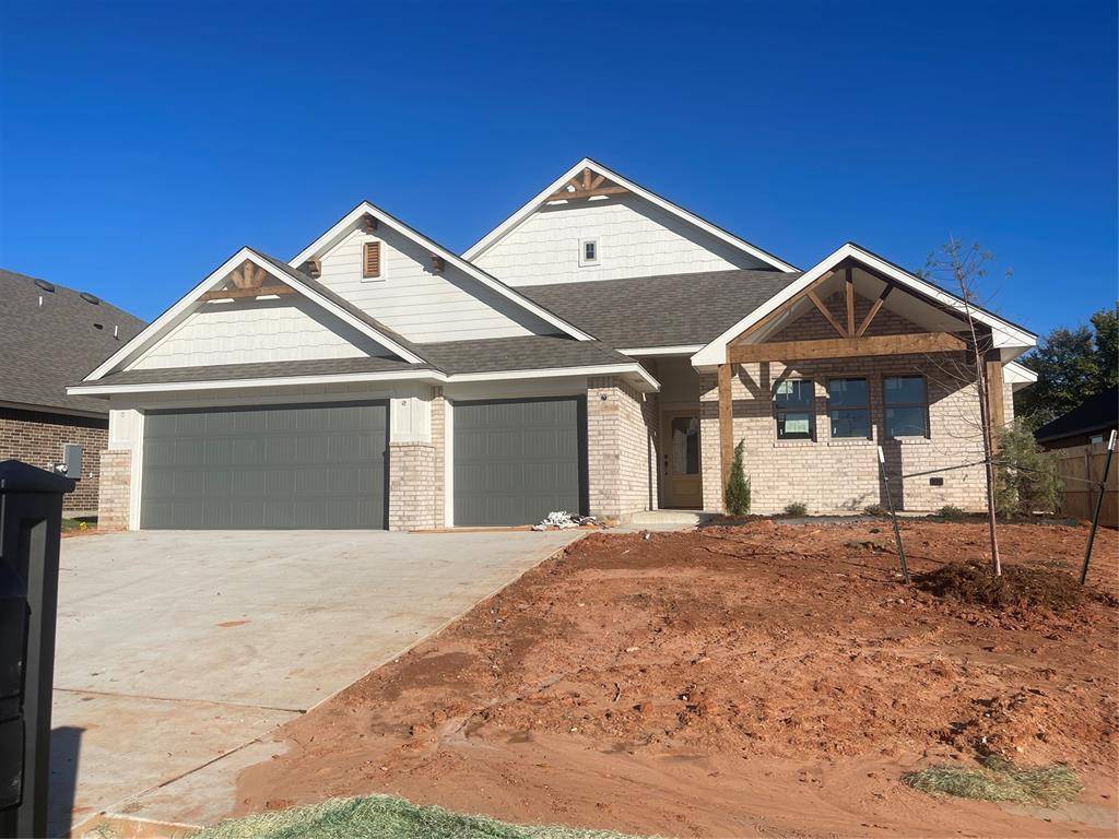 Moore, OK 73160,2308 Creekview Trail