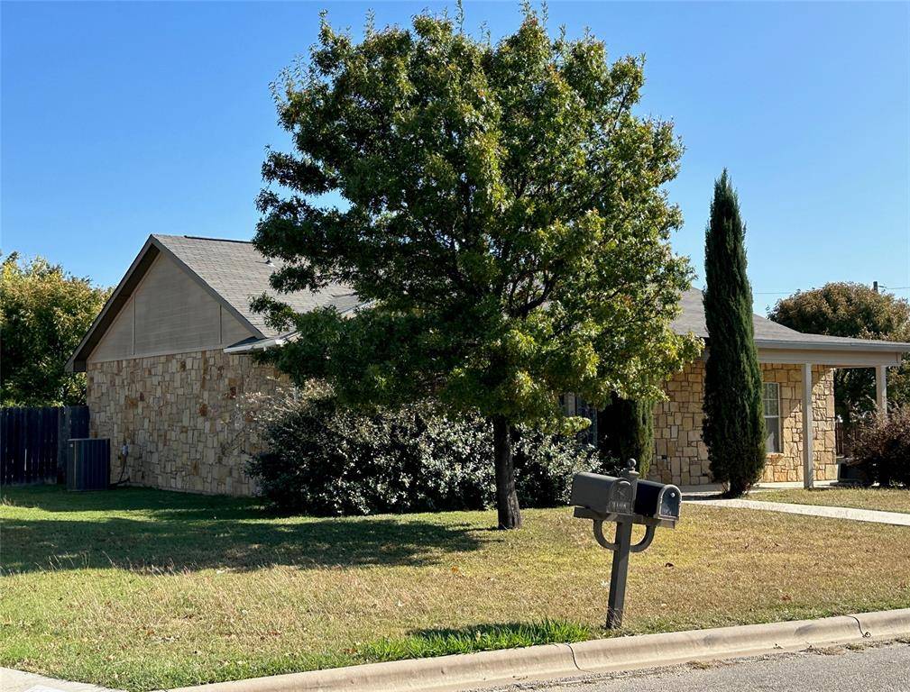 Brownwood, TX 76801,2110 8th Street