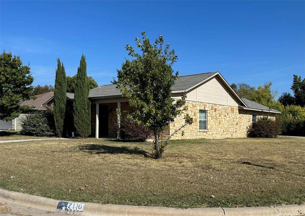 Brownwood, TX 76801,2110 8th Street