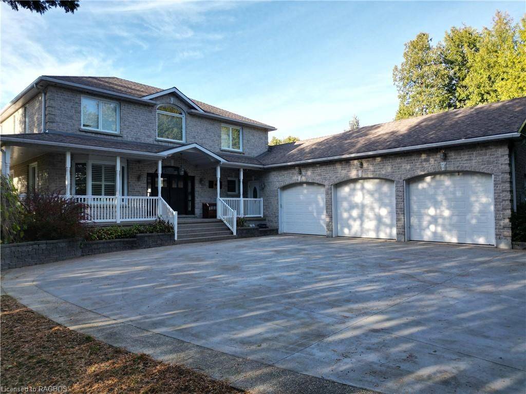 Kincardine, ON N2Z 2X6,19 STONEY ISLAND CRES