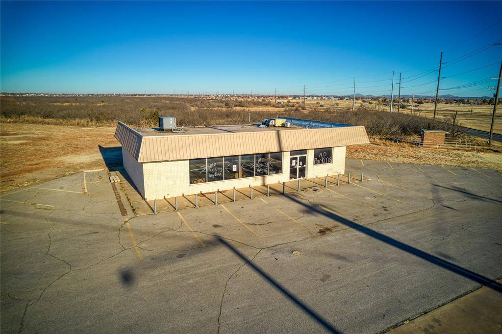 Altus, OK 73521,2421 E Falcon Road