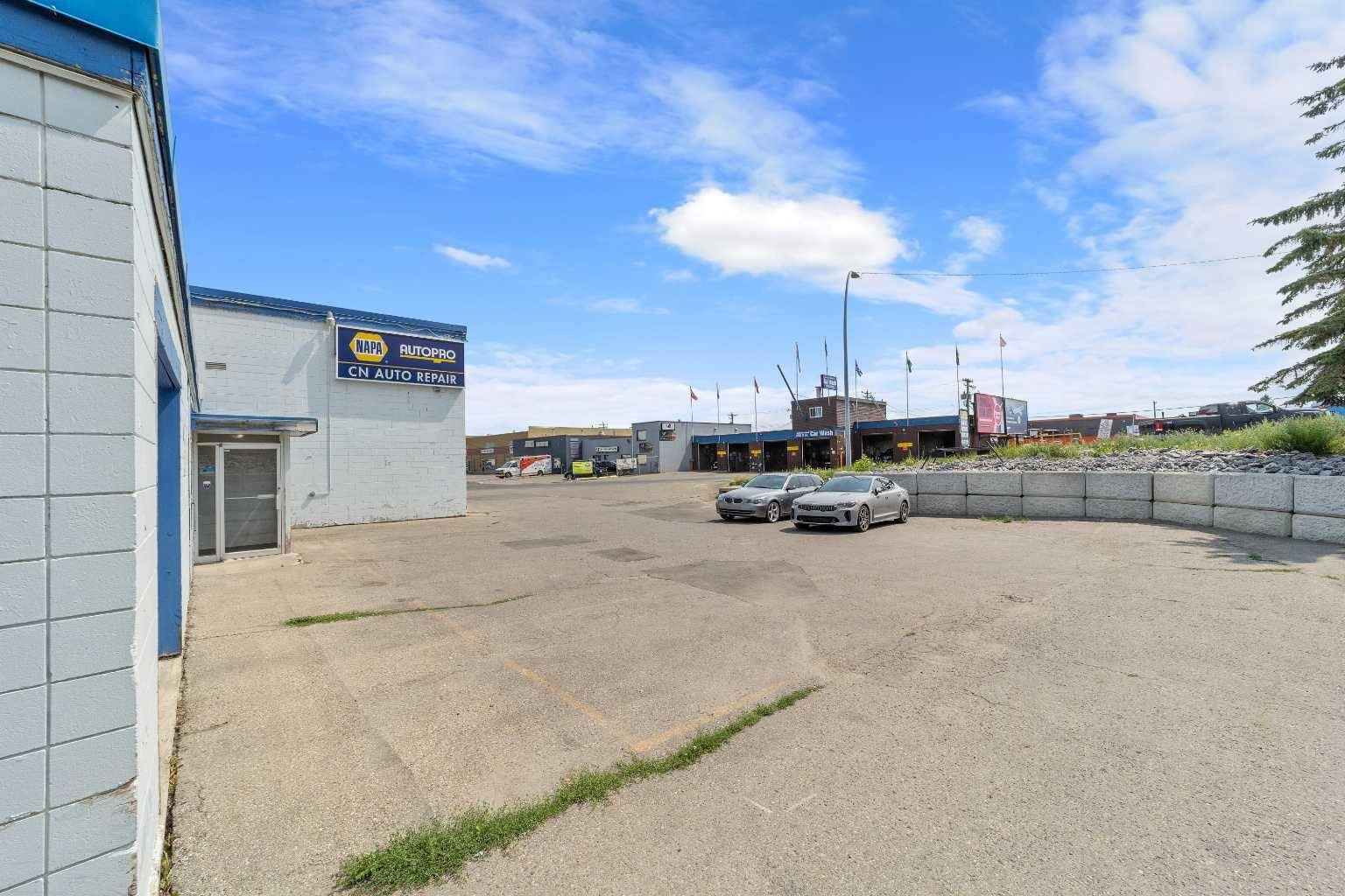 Calgary, AB T2E 2N3,204 41 AVE NE