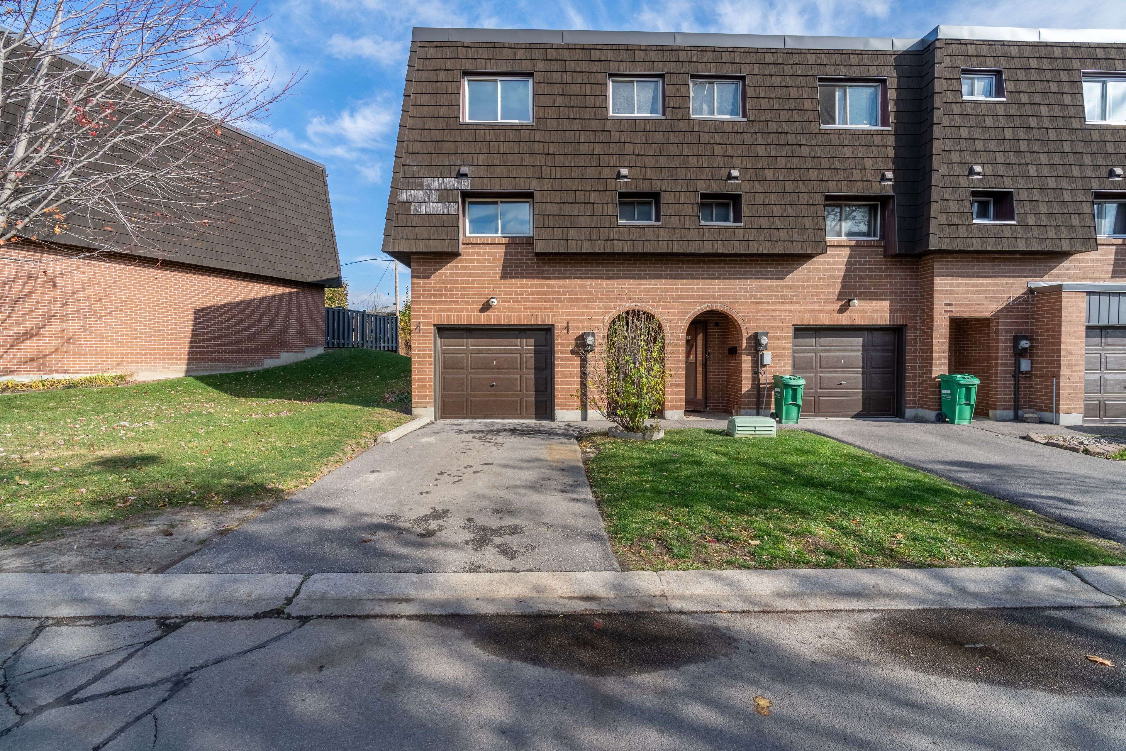 Brampton, ON L6T 1W7,118 Darras CT