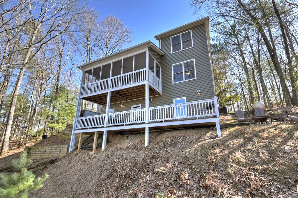 Ellijay, GA 30536,169 Pine Ridge Road