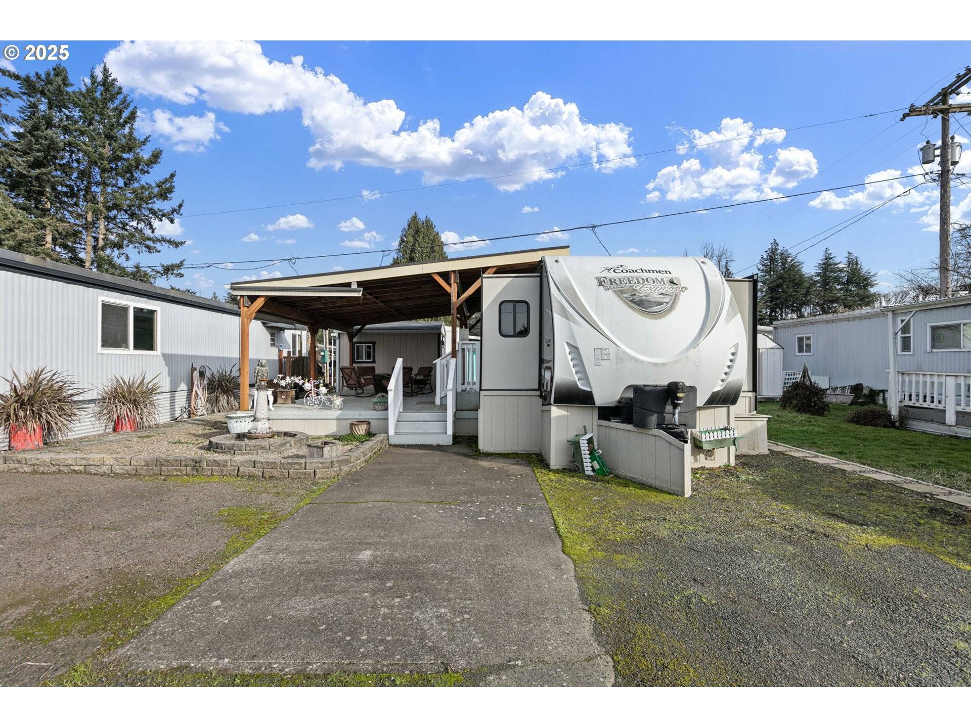 Eugene, OR 97408,3900 Coburg RD #66