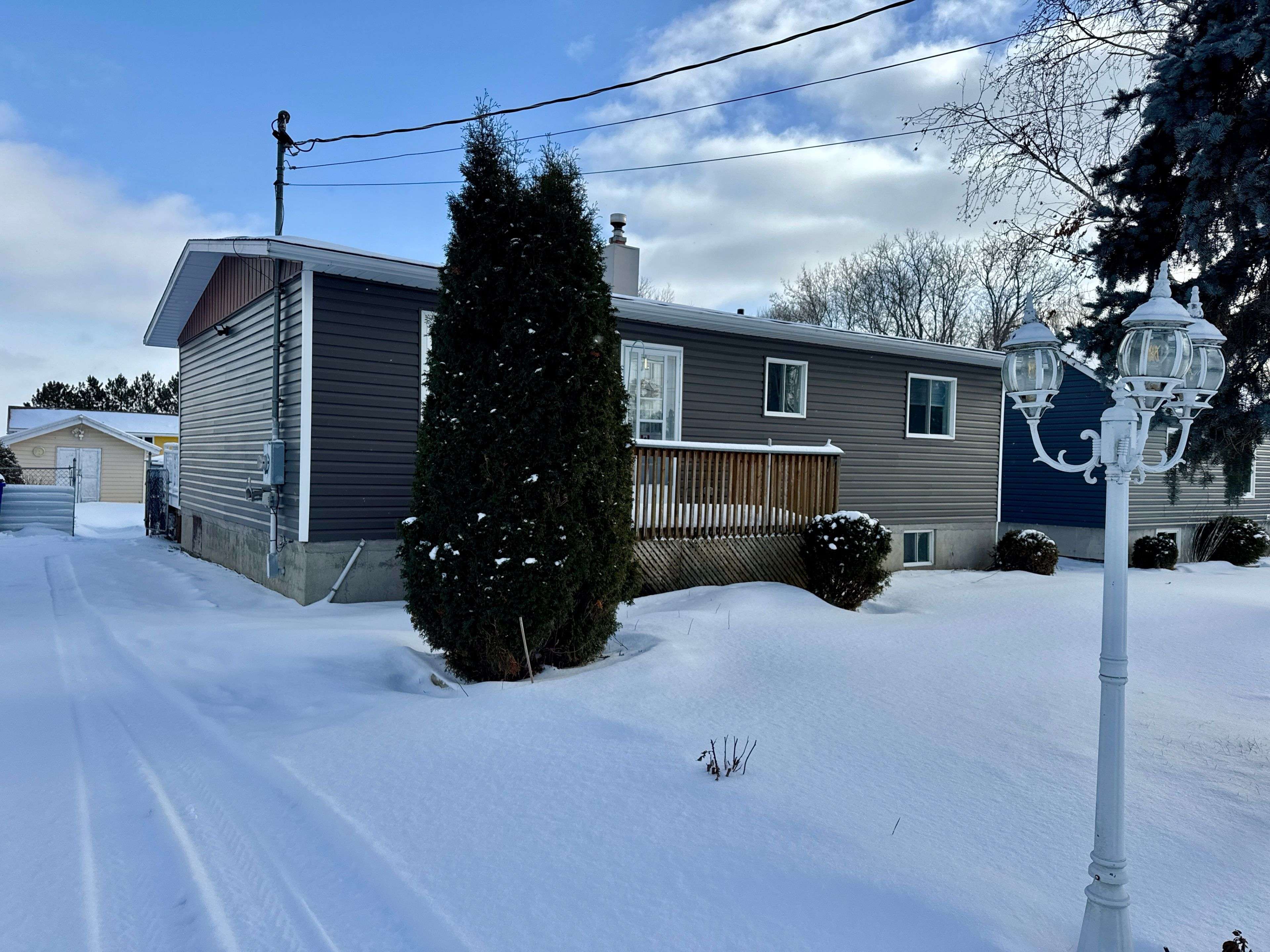 Timiskaming, ON P0J 1R0,76 Birch ST