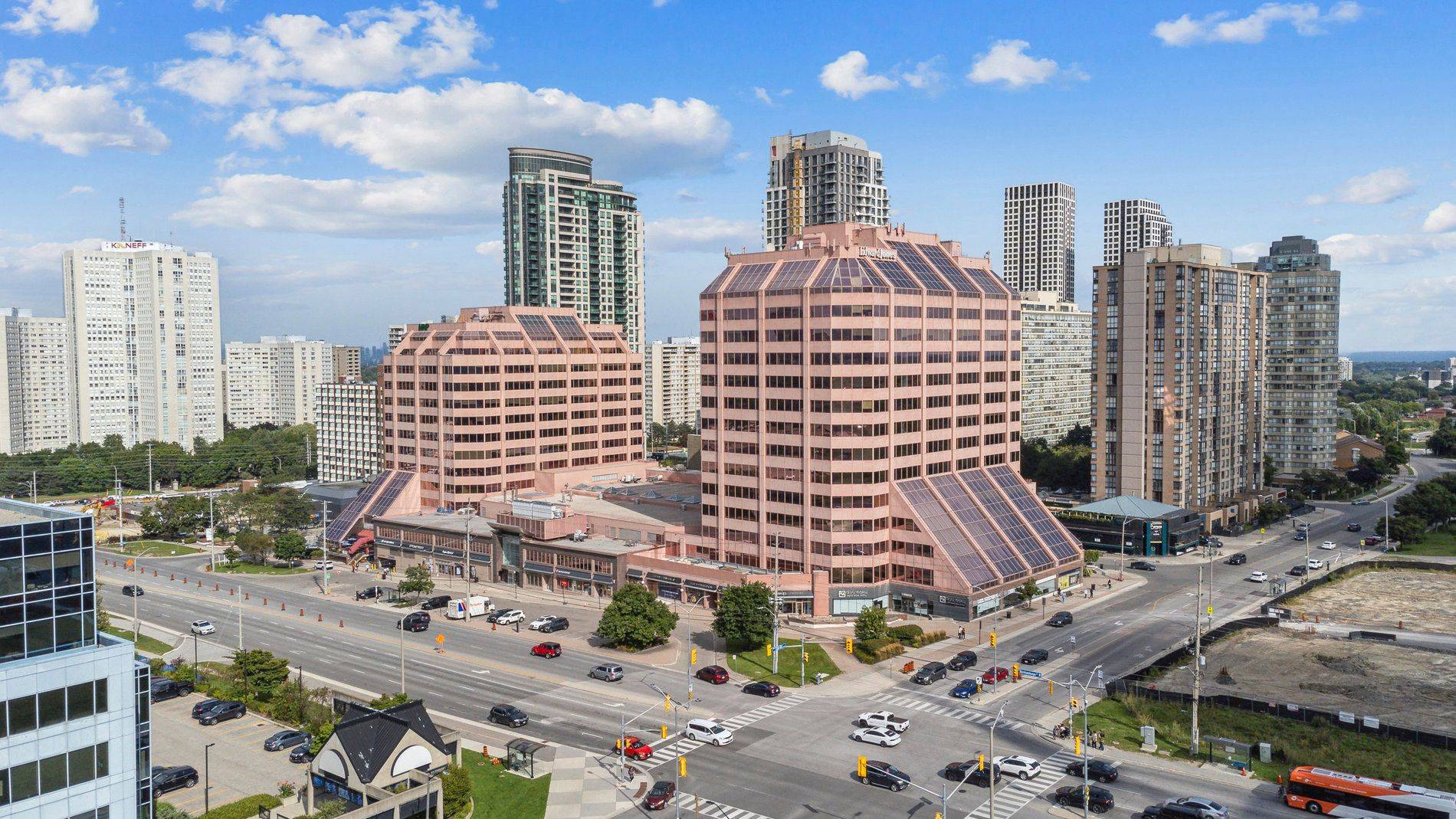 50 Burnhamthorpe RD #312, Mississauga, ON L5B 3C3