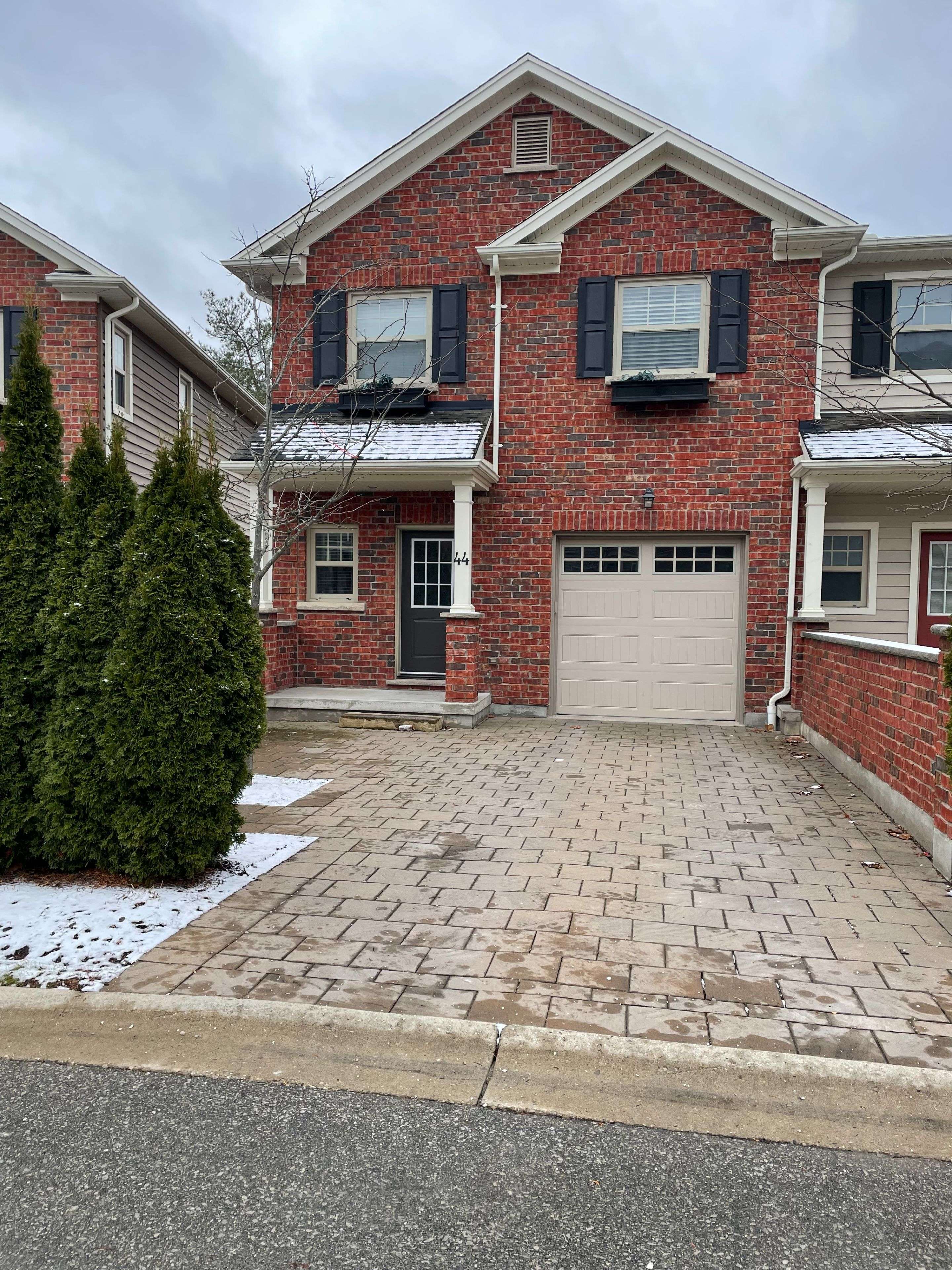 Middlesex, ON N6H 0G7,1850 BEAVERBROOK AVE #44