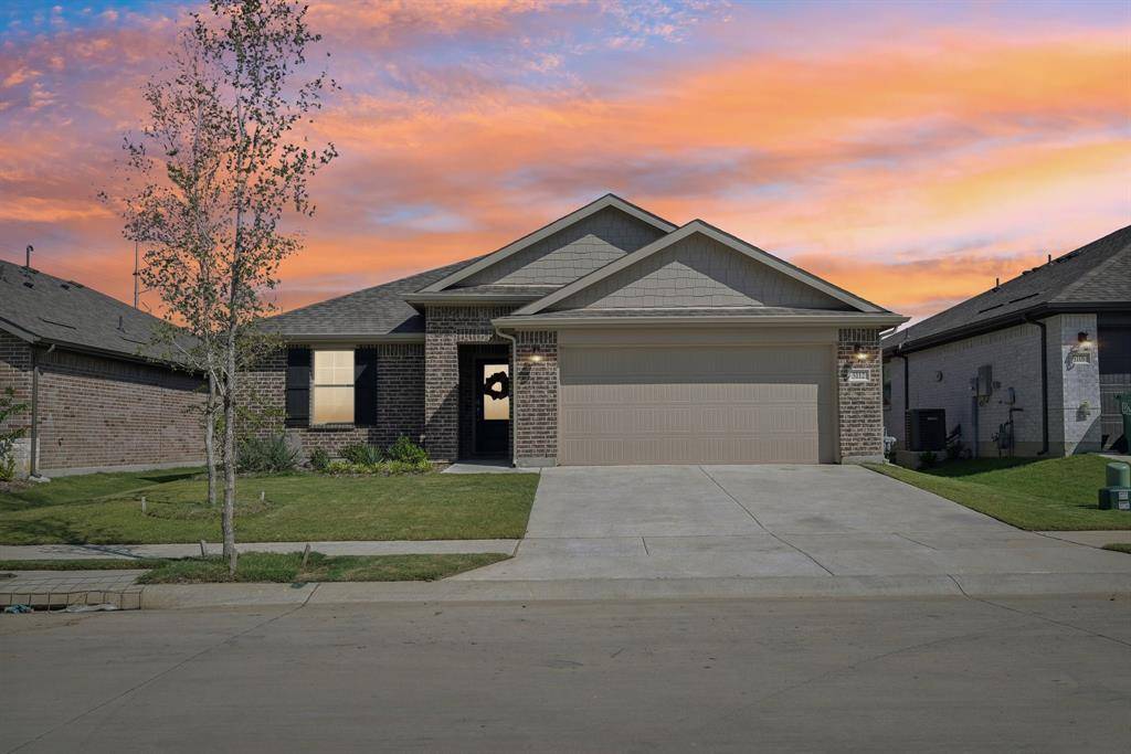 Denton, TX 76207,5112 Shady River Drive