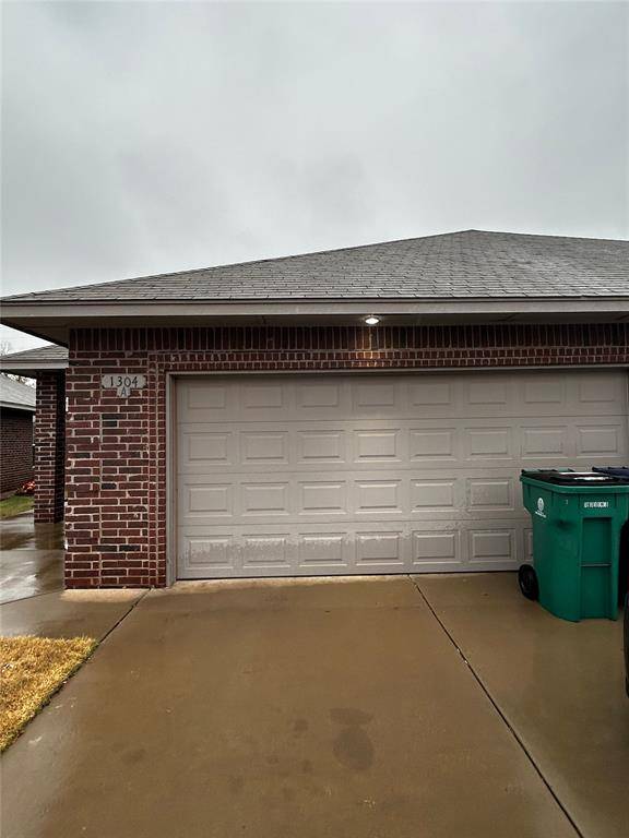 Yukon, OK 73099,1304 Garden Gate Drive #A