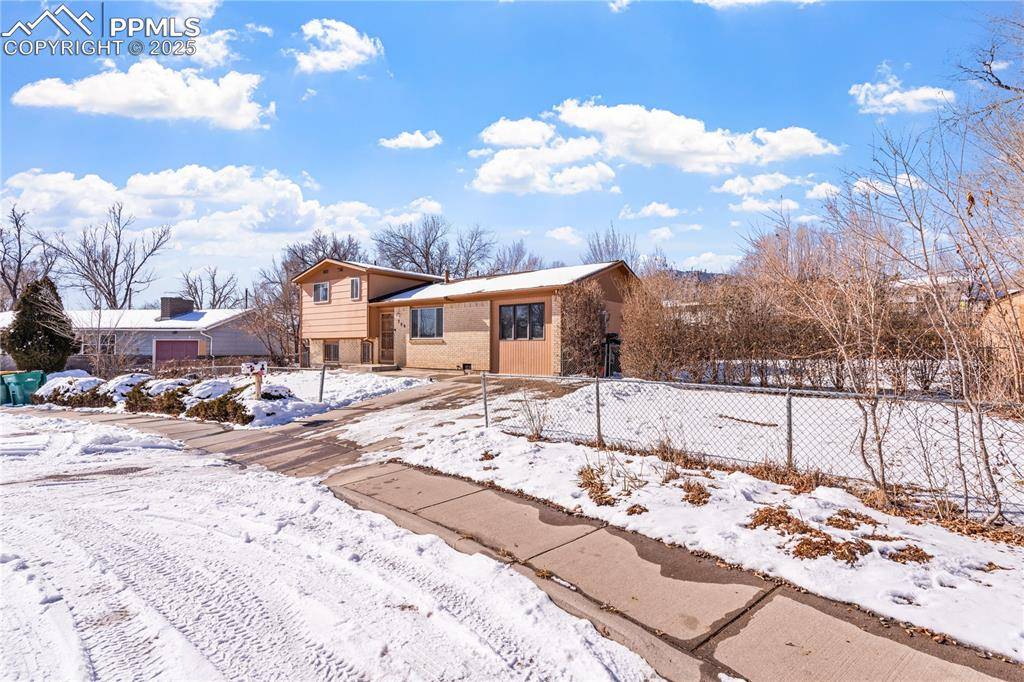 Colorado Springs, CO 80906,306 Cranbrook CIR