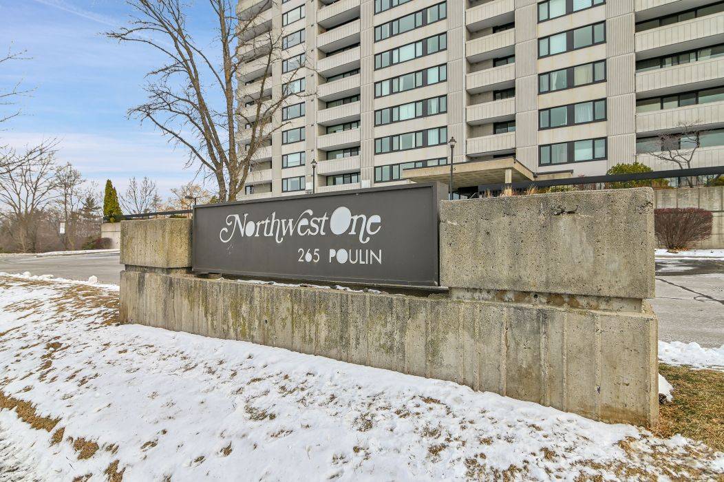 Britannia - Lincoln Heights And Area, ON K2B 7Y8,265 Poulin AVE #401