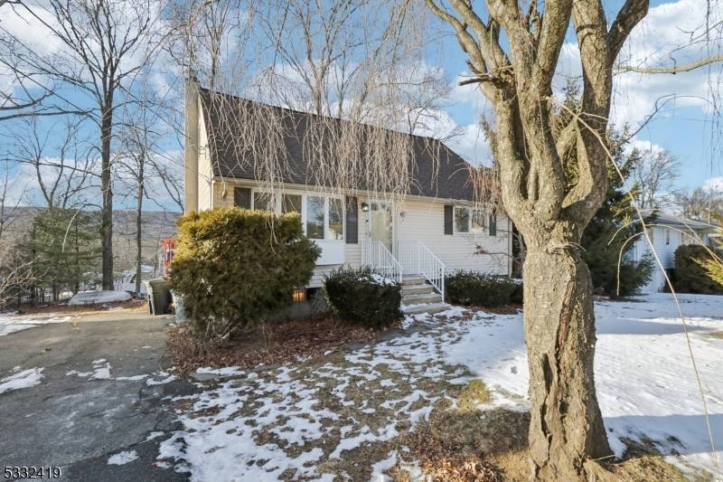 West Milford Twp., NJ 07480,13 Mckinley Pl