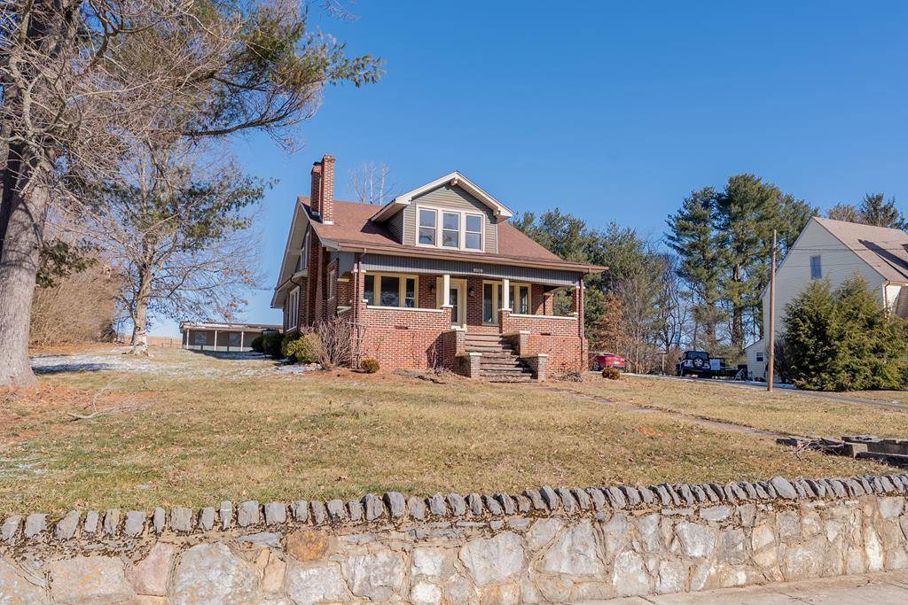 Rural Retreat, VA 24368,208 E. Buck Avenue