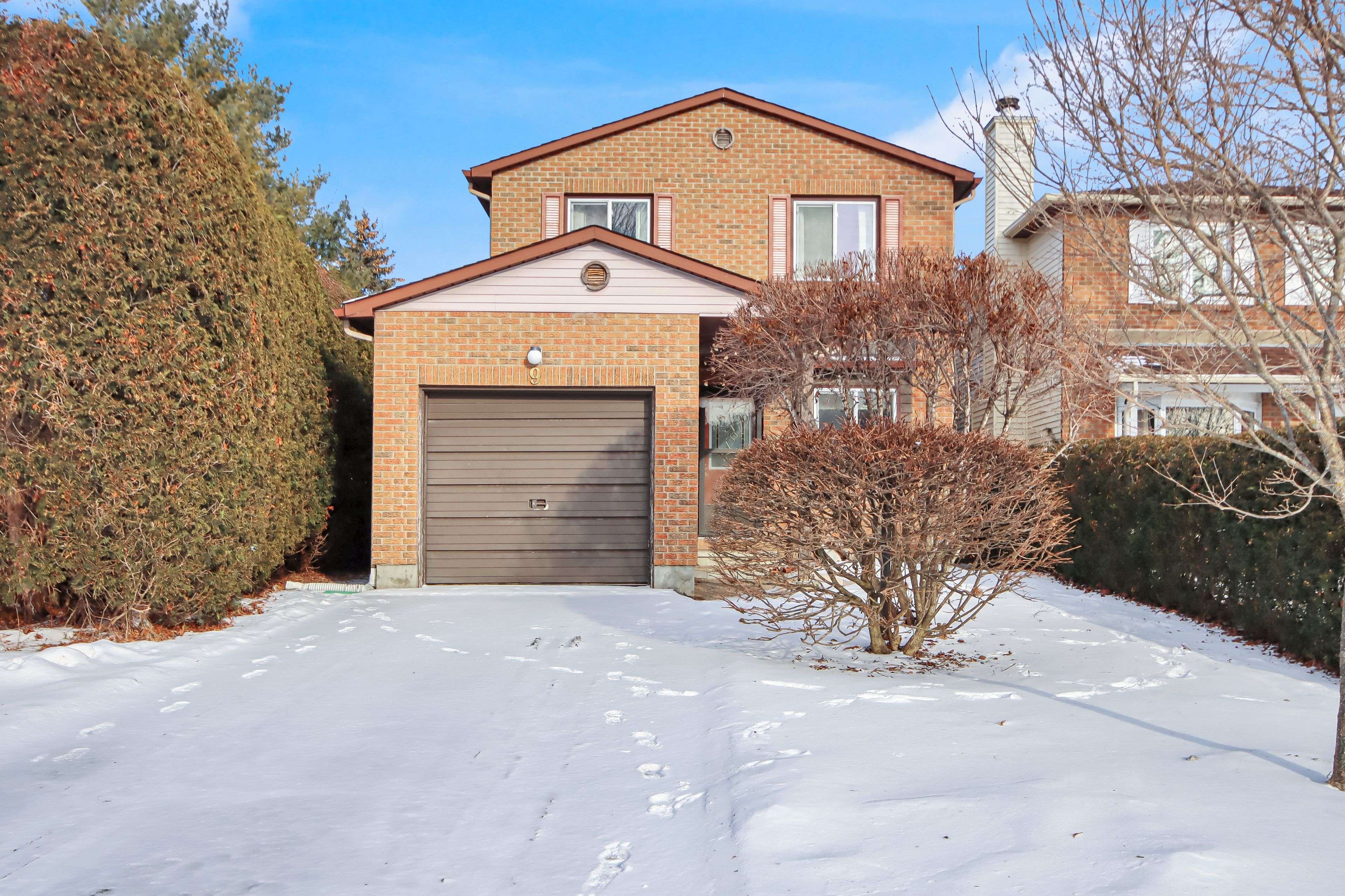 Ottawa, ON K2J 2L2,9 Airycot CIR