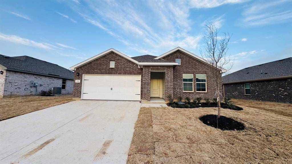 Cleburne, TX 76033,312 WILDROSE Circle