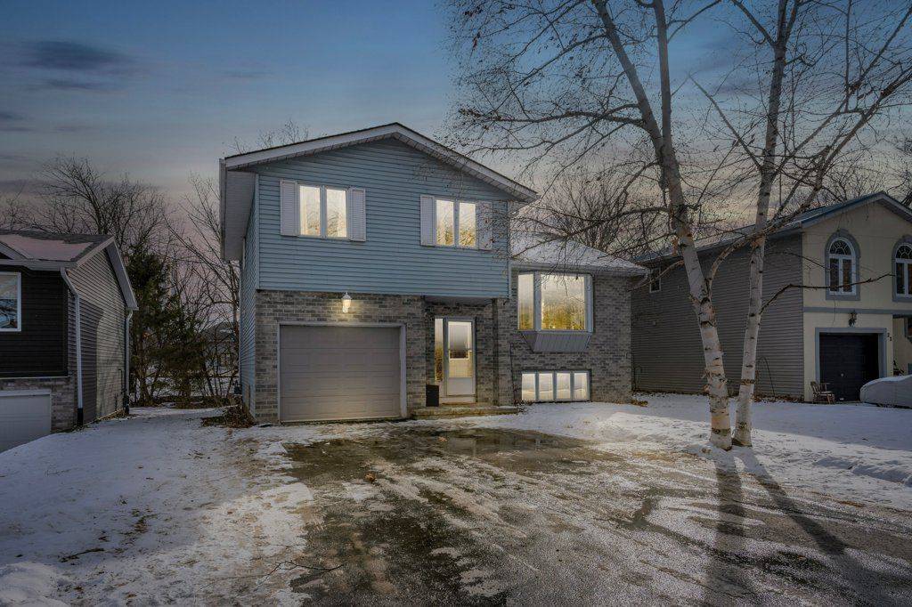 Frontenac, ON K7K 6M3,20 Limeridge DR