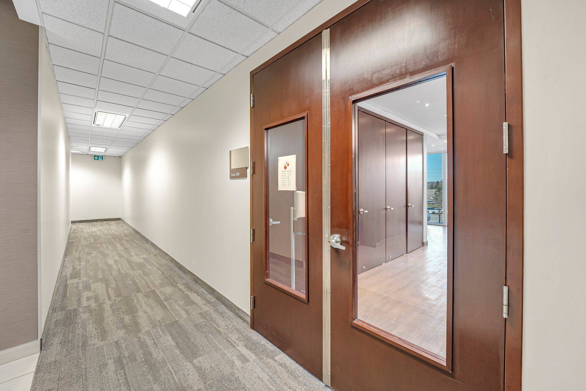 Burlington, ON L7L 6B2,1100 Burloak DR #25