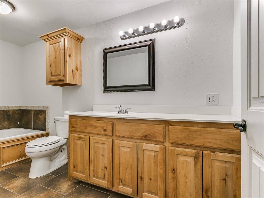 Harrah, OK 73045,4800 Lake Drive