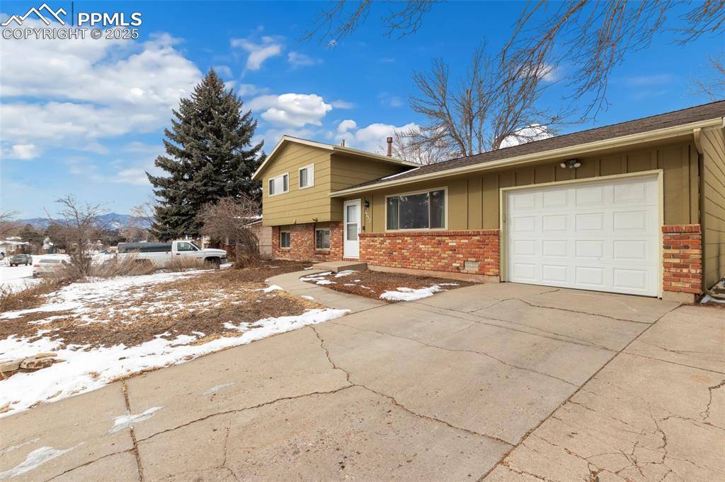 Colorado Springs, CO 80918,4732 Shadowglen DR